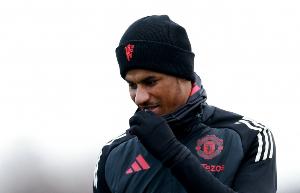 世体：拉什福德周二正式加盟巴萨，昨天已经在巴萨体育城训练