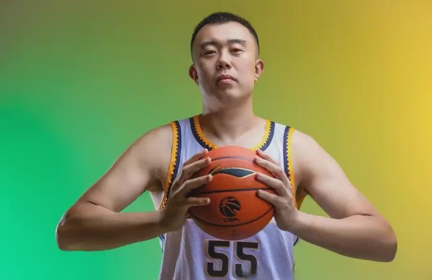 九游体育官网-辽宁男篮新赛季14人名单出炉！韩德君退役！杨鸣大洗牌谈新目标