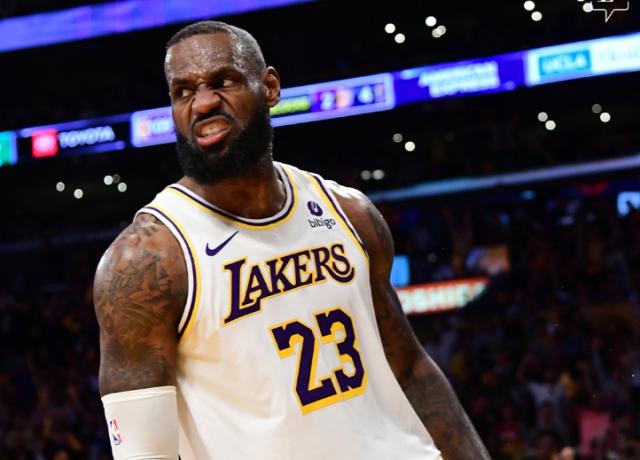 九游体育app官网-湖人四人20+成功续命 全力詹为湖人撑最后体面